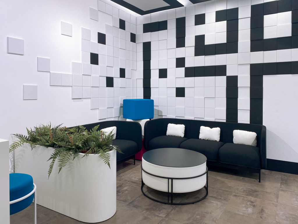 En esta zona de relax de la Sala Creators se puede también grabar conversaciones o mantener reuniones informales